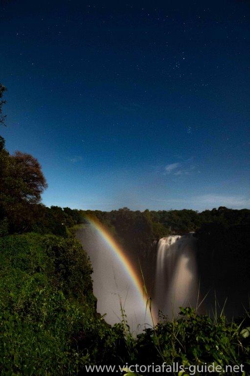 Victoria Falls lunar rainbow